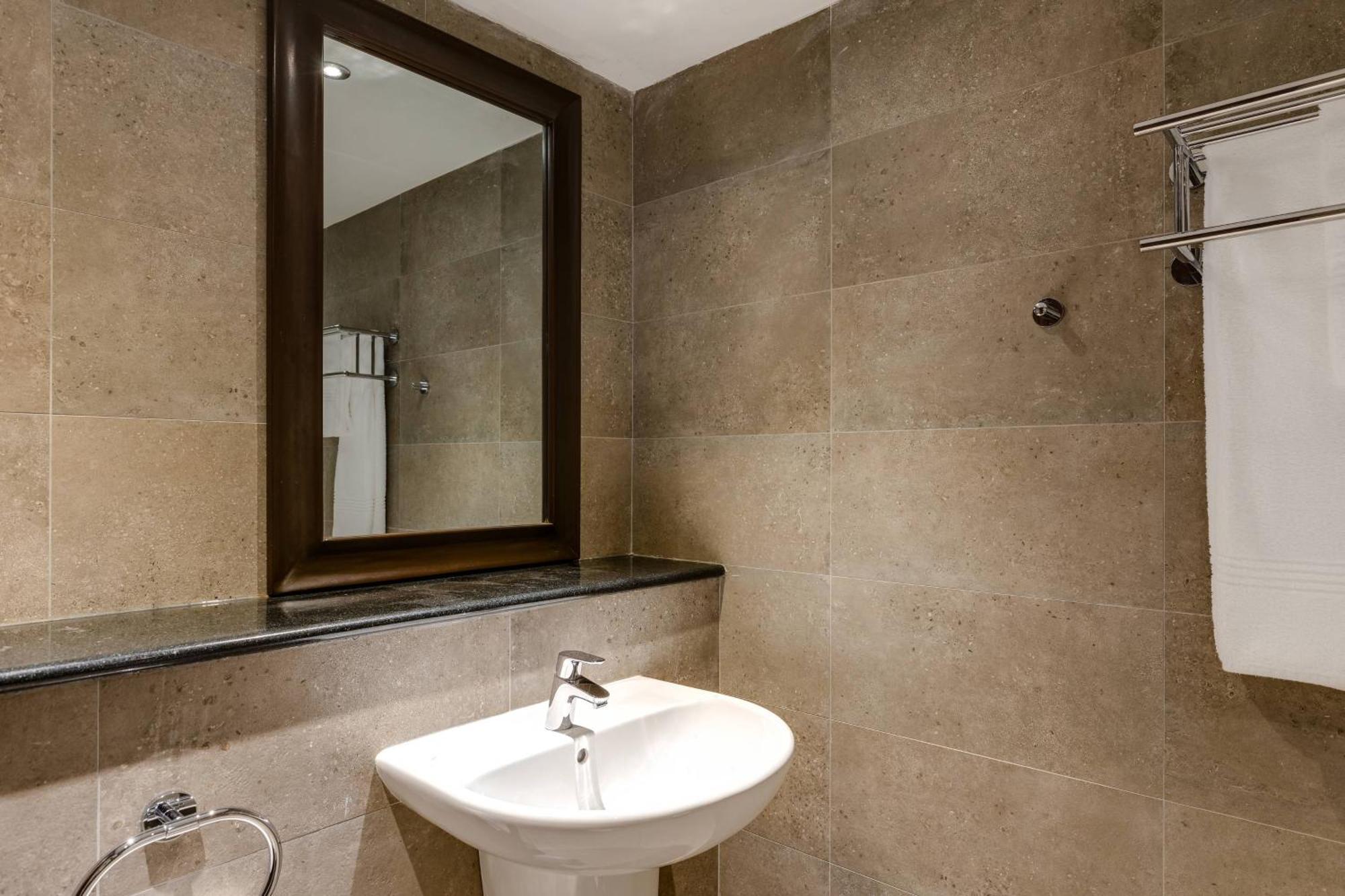 Protea Hotel By Marriott Owerri Select Eksteriør bilde