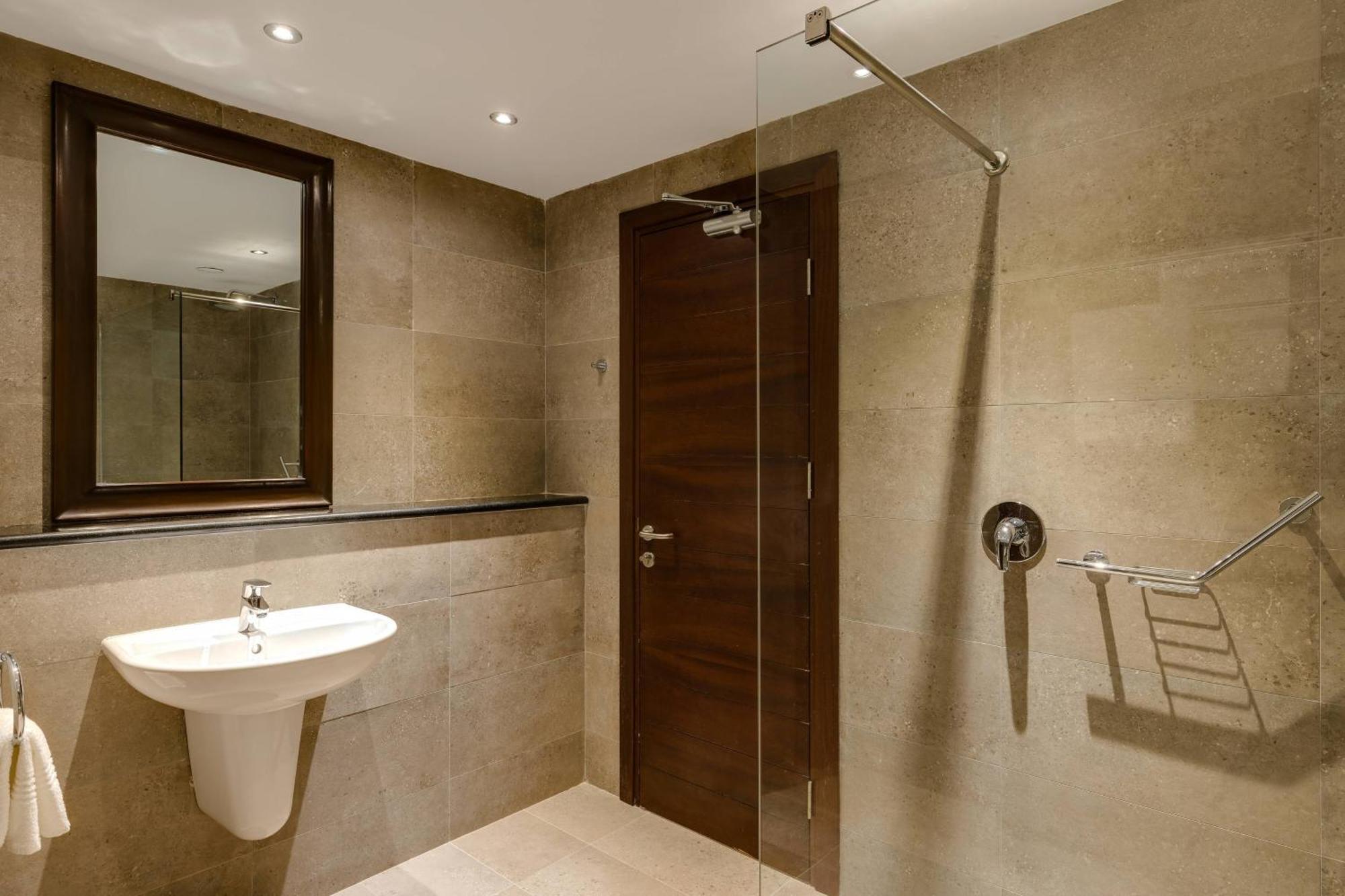 Protea Hotel By Marriott Owerri Select Eksteriør bilde